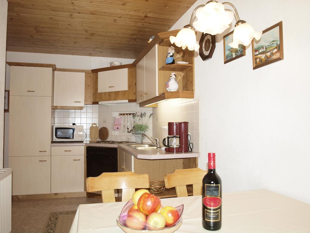 Urblhof Apartment Лойташ Стая снимка