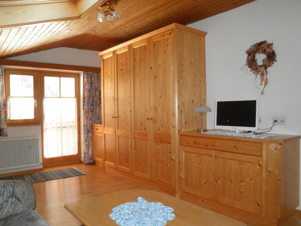 Urblhof Apartment Лойташ Стая снимка